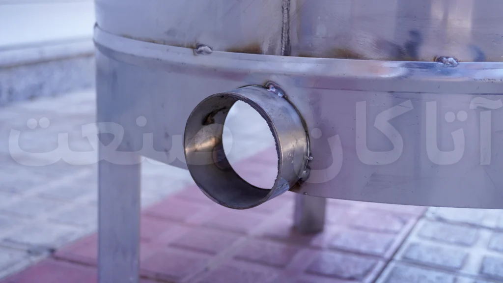 لوله خروجی ورودی پاتیل ۲۰۰ لیتری
