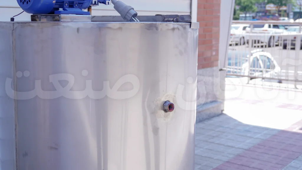 ورودی بالای دستگاه پاتیل پخت شیر