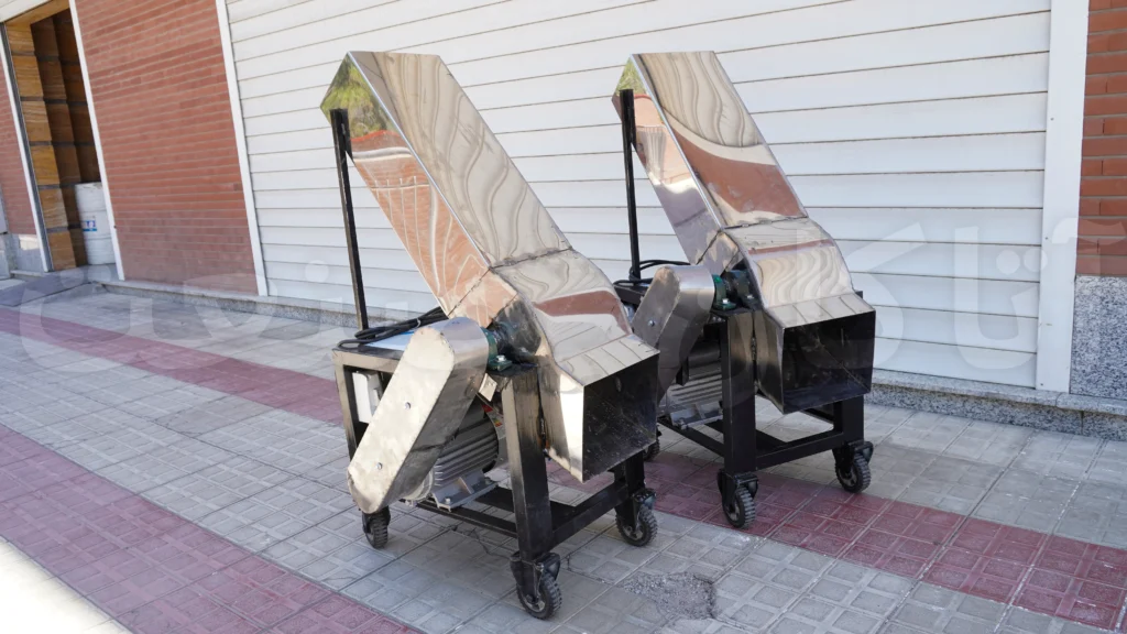 برای دیوار2 یخ خورد کن